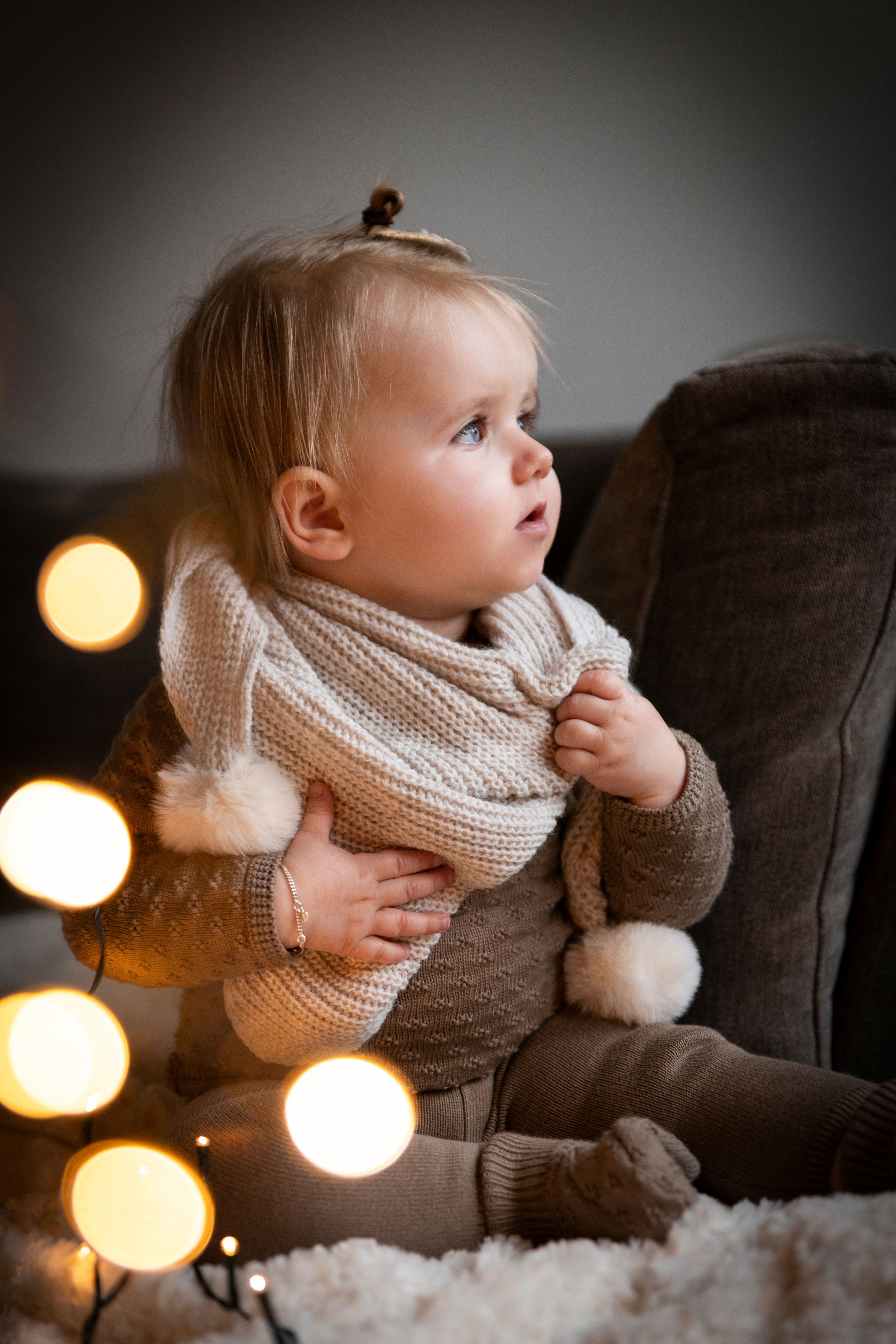 Triangle scarf with pompon Cool urban green - 3-36 months