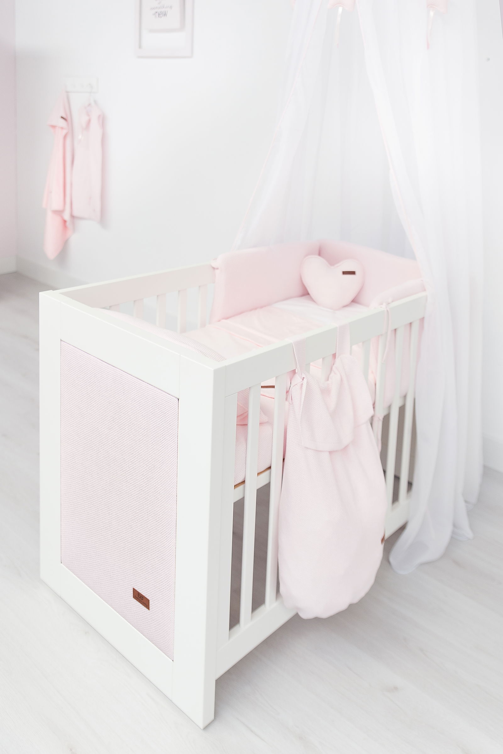 Bed/playpen bumper Classic pink