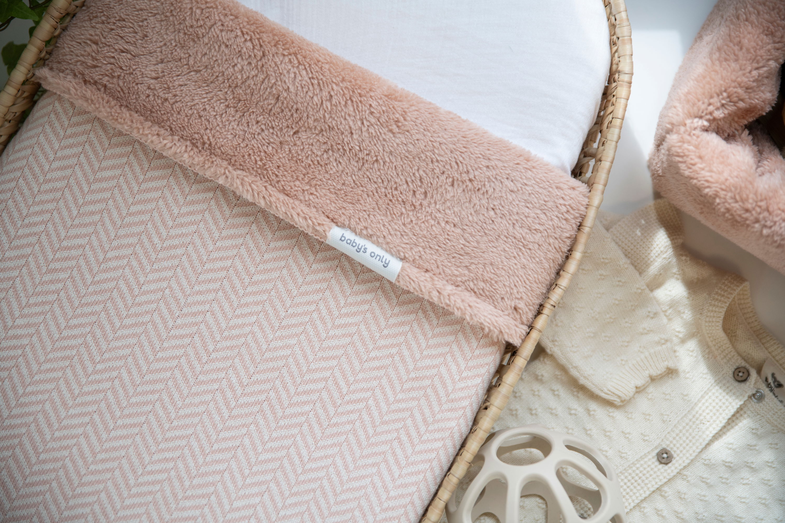 Cot blanket teddy Dawn blush/ecru