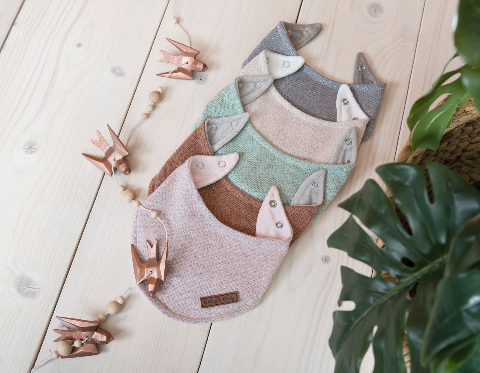 Bandana bib Sparkle gold-mint melee