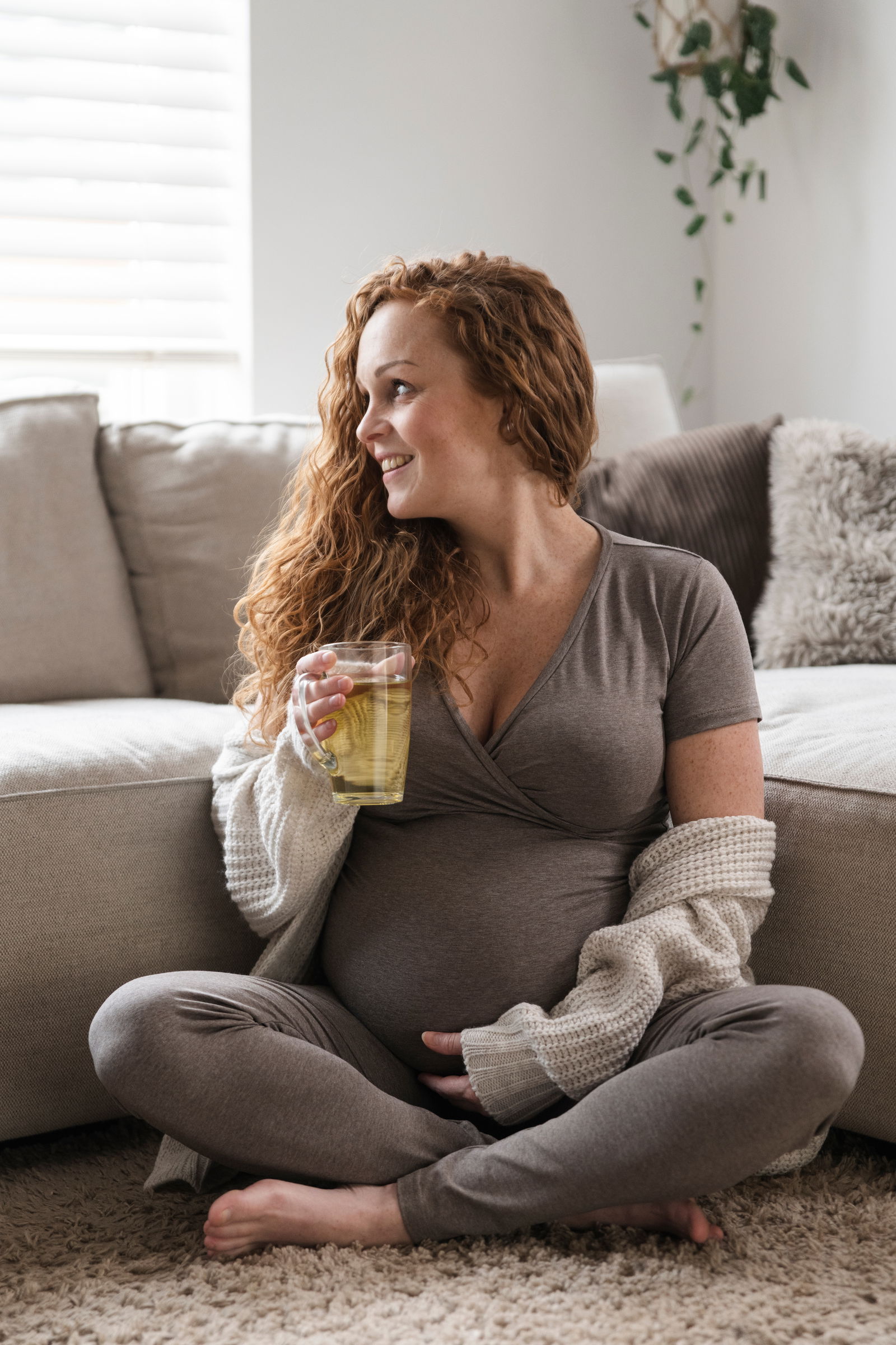 Maternity T-shirt Glow hazel brown - M - With nursing function