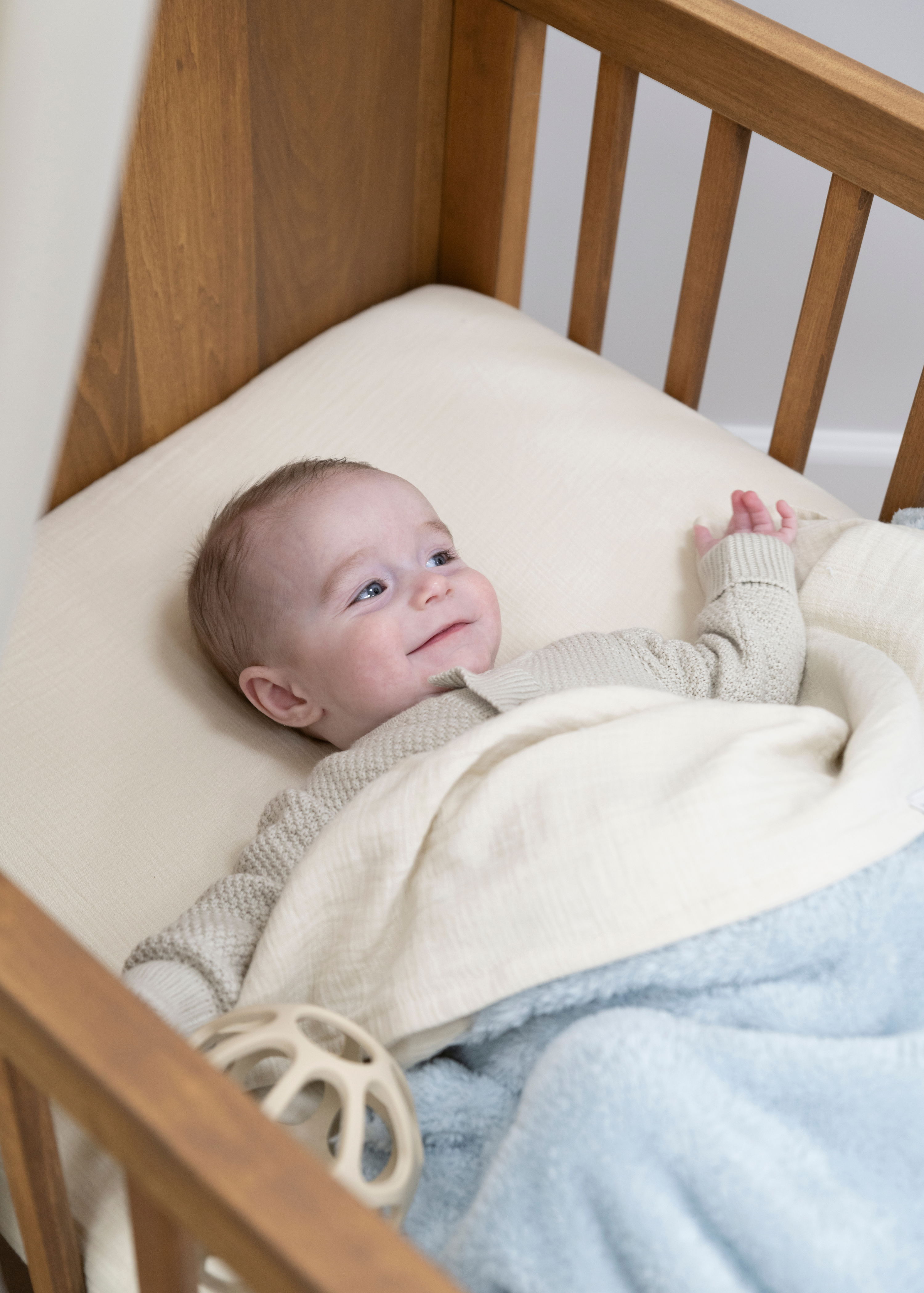 Baby crib blanket Cozy misty blue