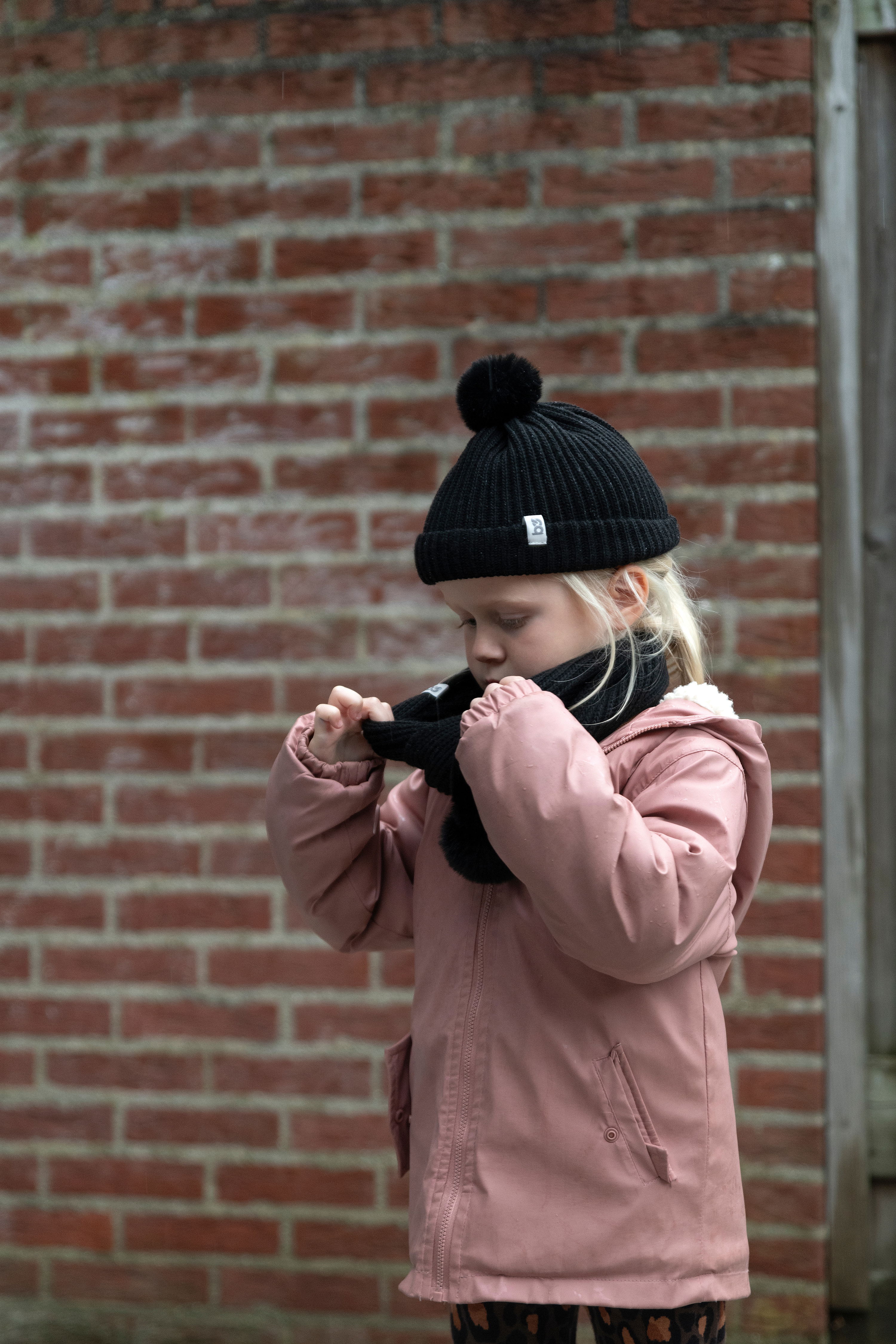 Bonnet avec pompon Cool vieux rose - 3-8 ans