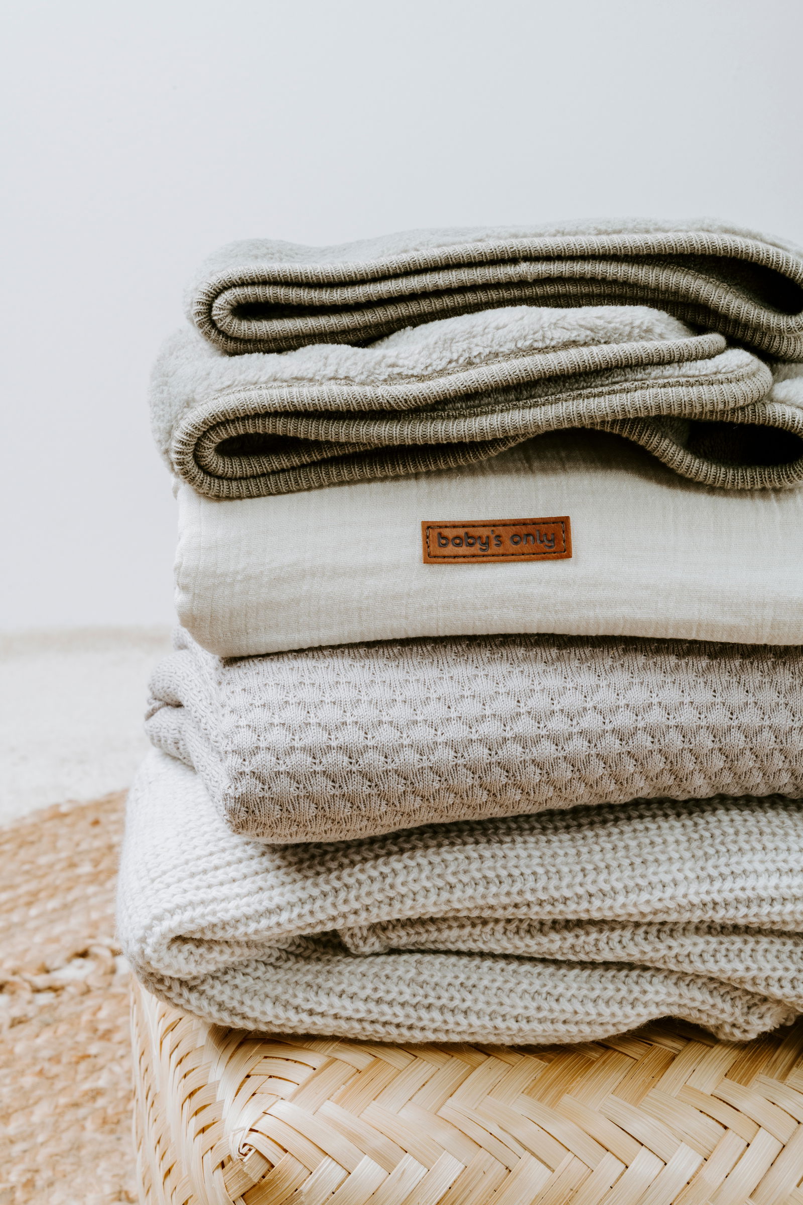 Ledikantdeken Cozy urban taupe