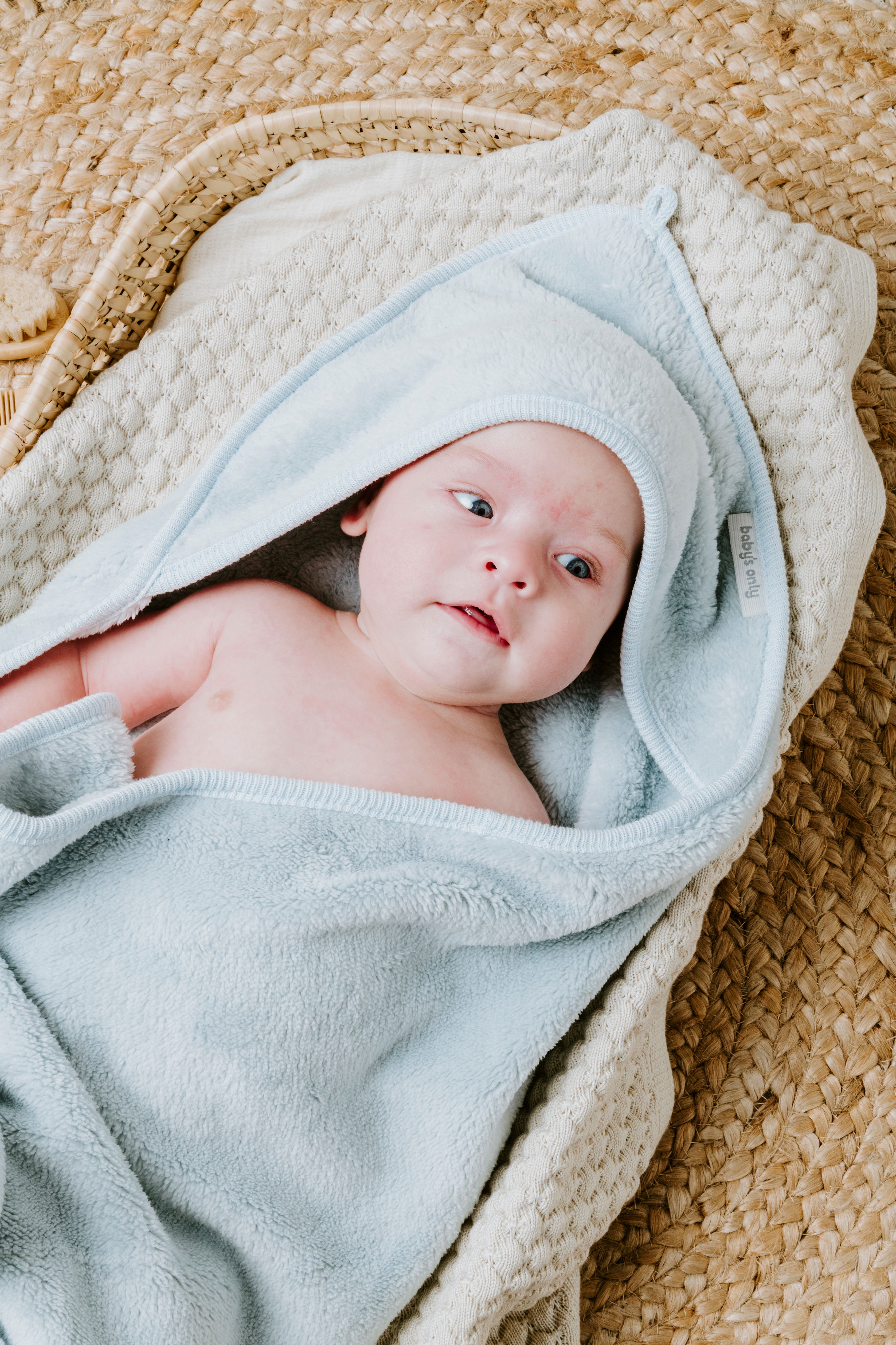 Hooded baby blanket Cozy misty blue