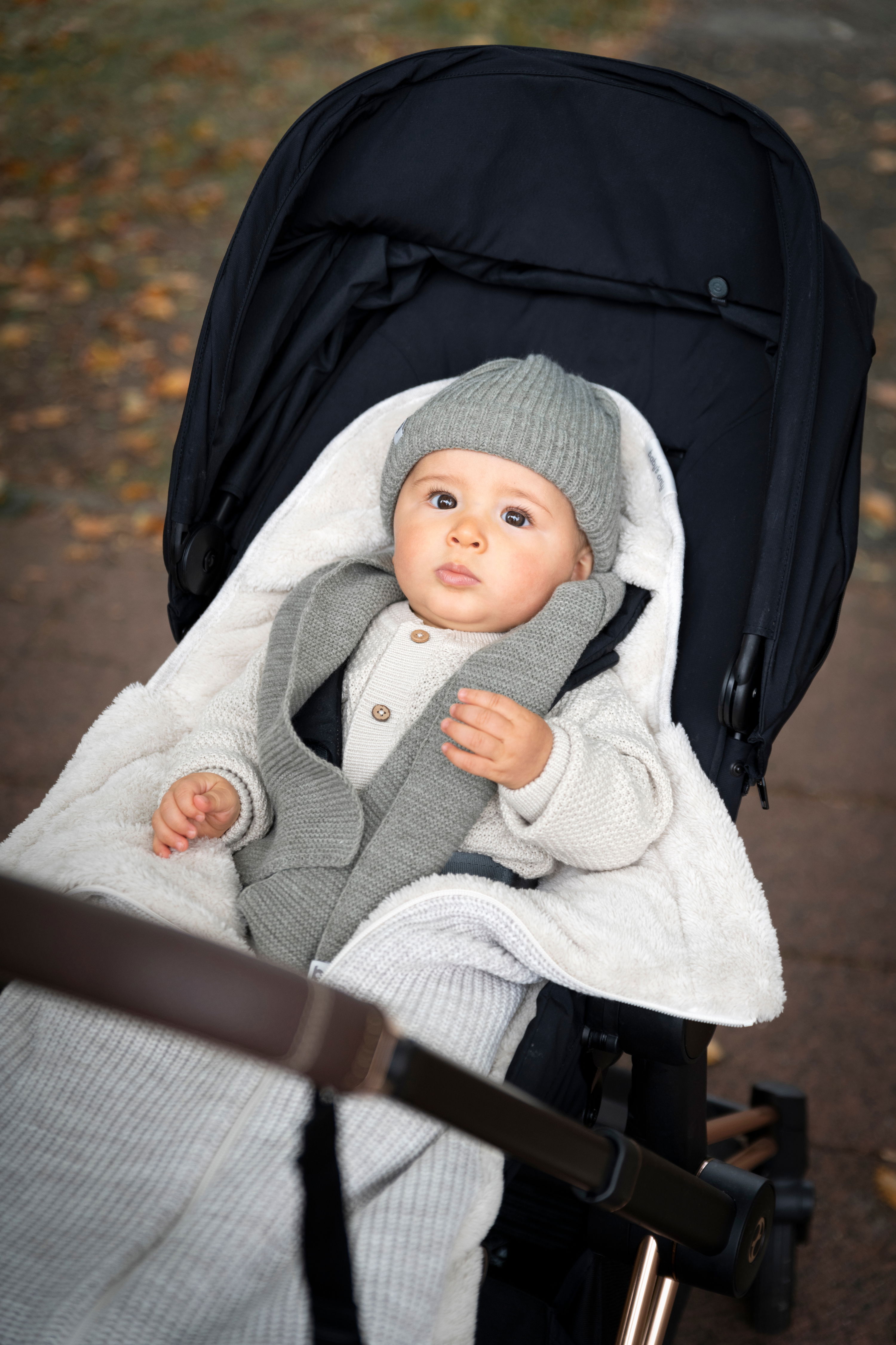 Hat Cool anthracite - 3-36 months