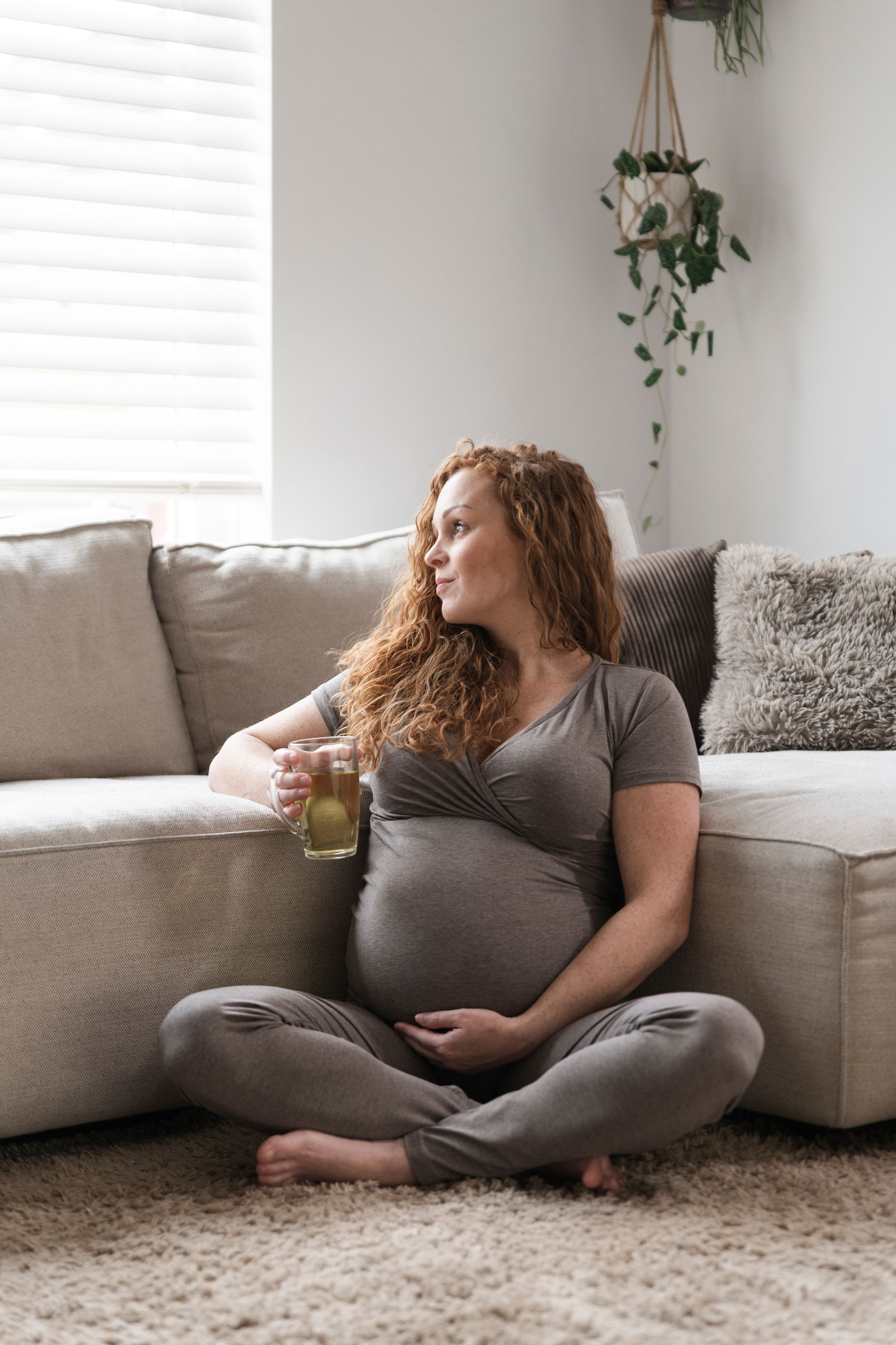 Maternity T-shirt Glow hazel brown - M - With nursing function