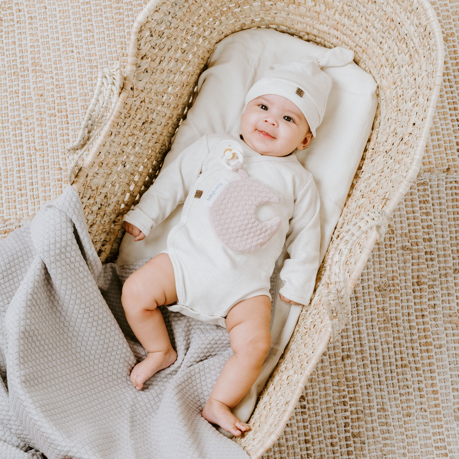 Knotted hat Melange classic pink - 0-3 months
