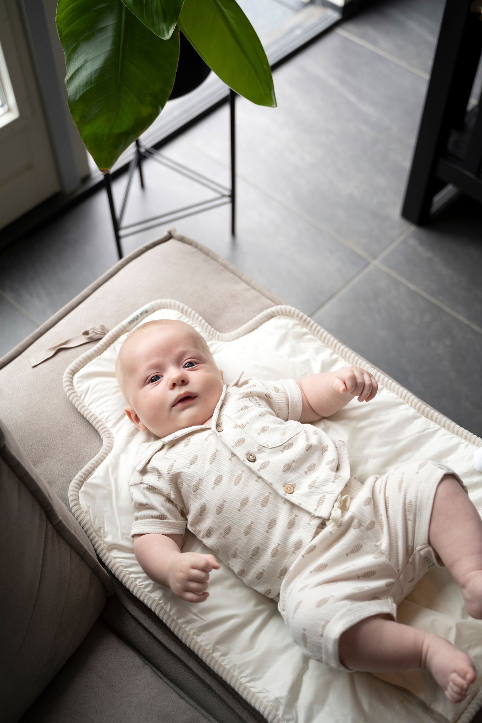 Tapis à langer nomade Sense caillou gris