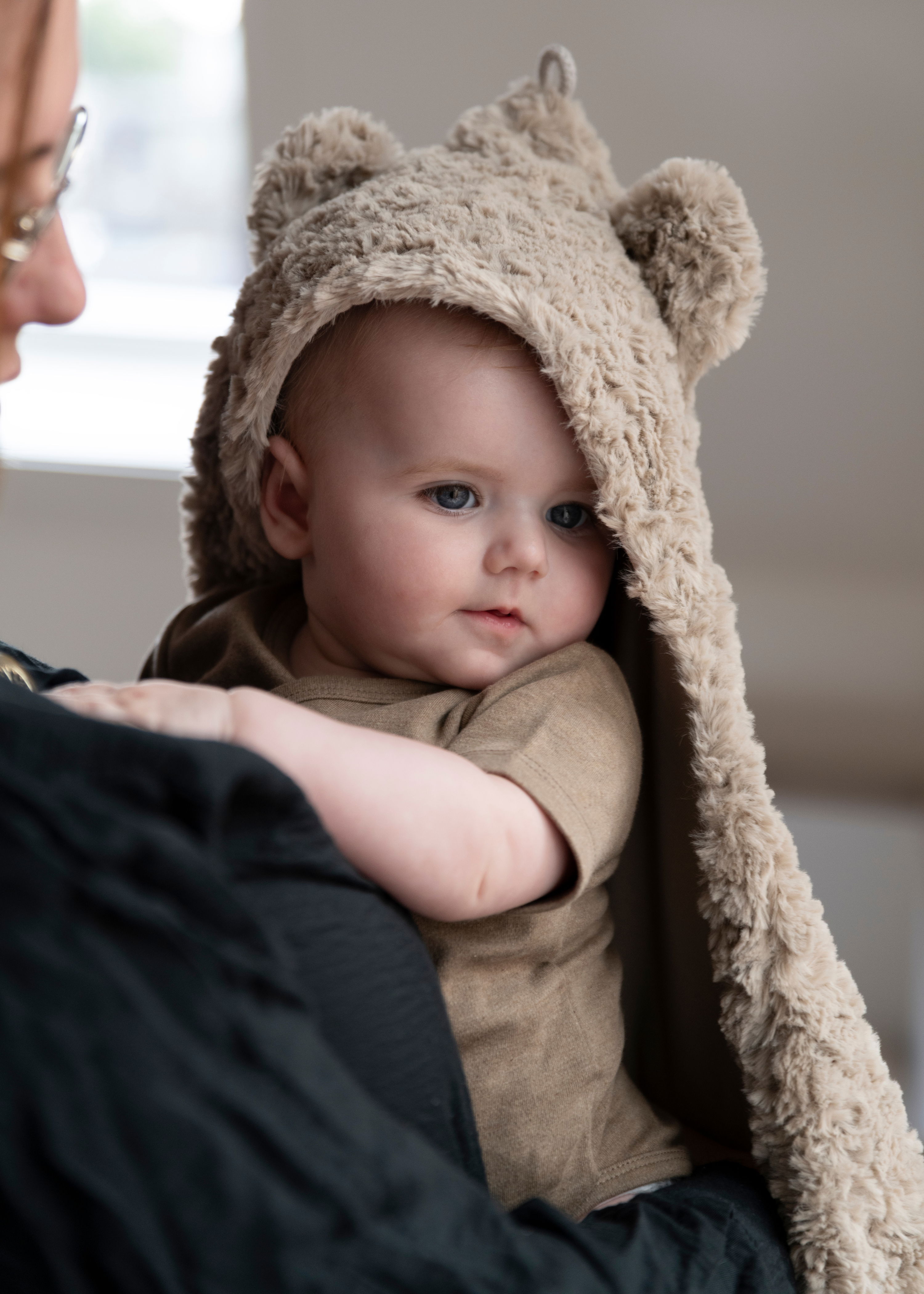 Hooded baby blanket Snow woolwhite - with ears